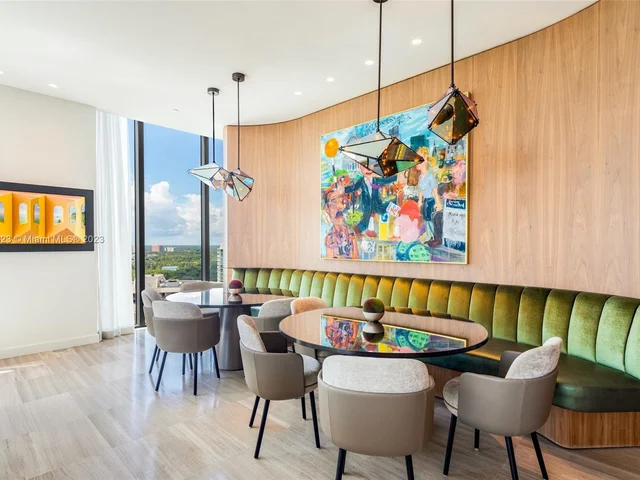 2821 S Bayshore Dr, Miami FL 33133