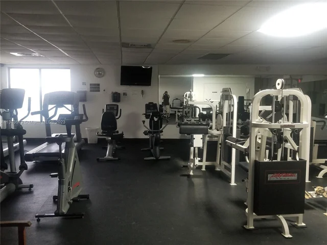 3725 S Ocean Dr (April 9 ONLY) # 921, Hollywood FL 33019