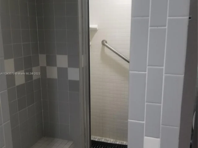 3725 S Ocean Dr (April 9 ONLY) # 921, Hollywood FL 33019