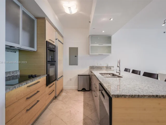 1830 S Ocean Dr # 3303, Hallandale Beach FL 33009