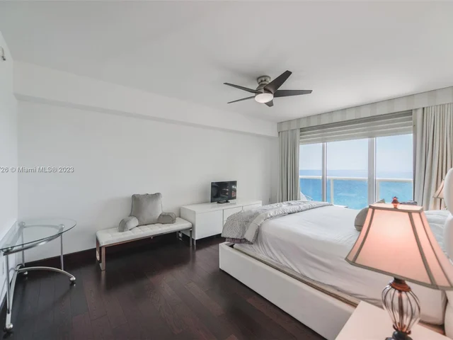 1830 S Ocean Dr # 3303, Hallandale Beach FL 33009