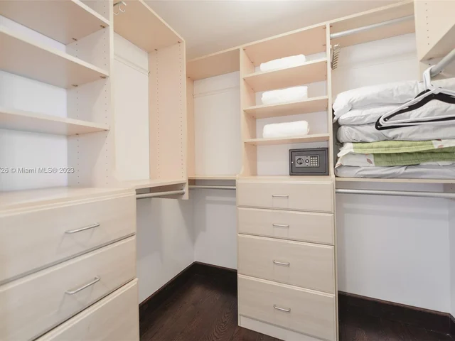 1830 S Ocean Dr # 3303, Hallandale Beach FL 33009