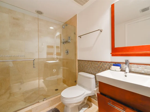 1830 S Ocean Dr # 3303, Hallandale Beach FL 33009