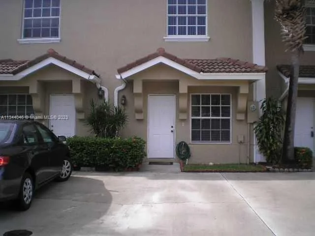 376 SW 122nd Ave # 376, Pembroke Pines FL 33025