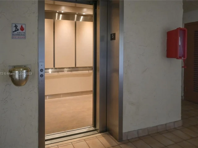 111 SE 3rd Ave # 507, Dania Beach FL 33004