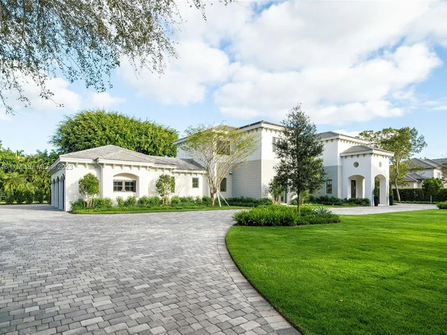 10845 SW 62nd Ave, Pinecrest FL 33156