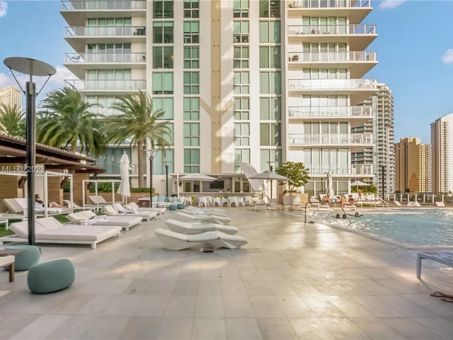 330 Sunny Isles Blvd # 503, Sunny Isles Beach FL 33160