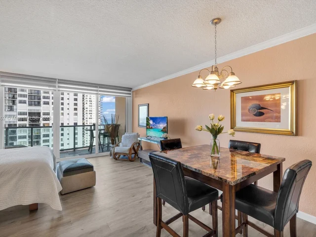 2501 S Ocean Dr, Hollywood FL 33019