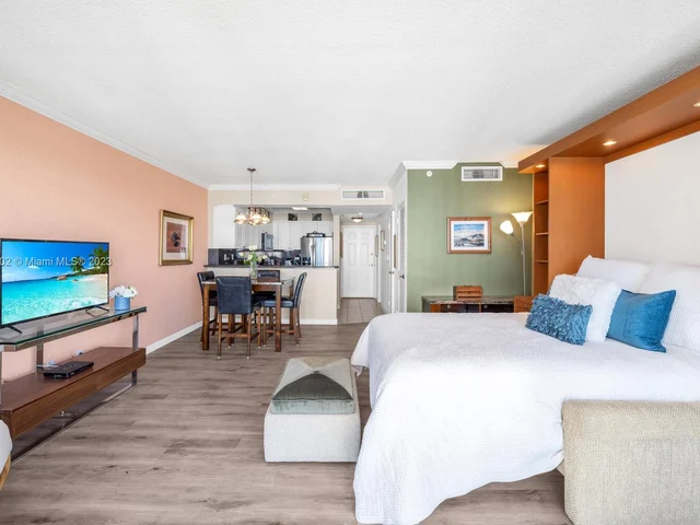 2501 S Ocean Dr, Hollywood FL 33019