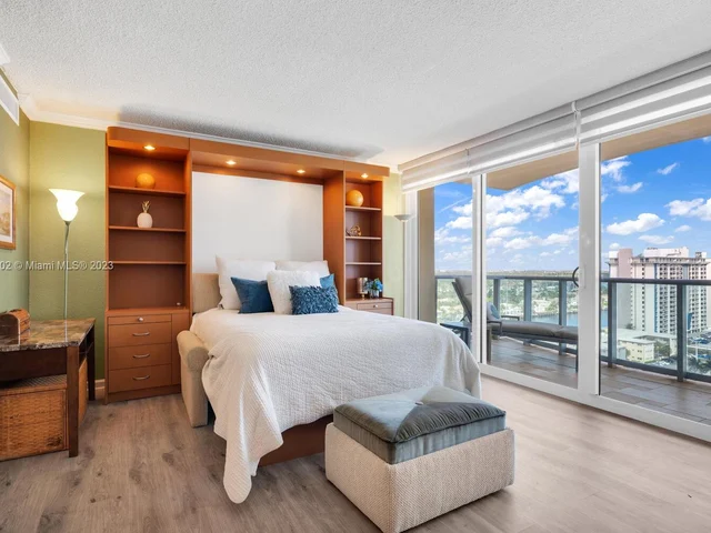 2501 S Ocean Dr, Hollywood FL 33019