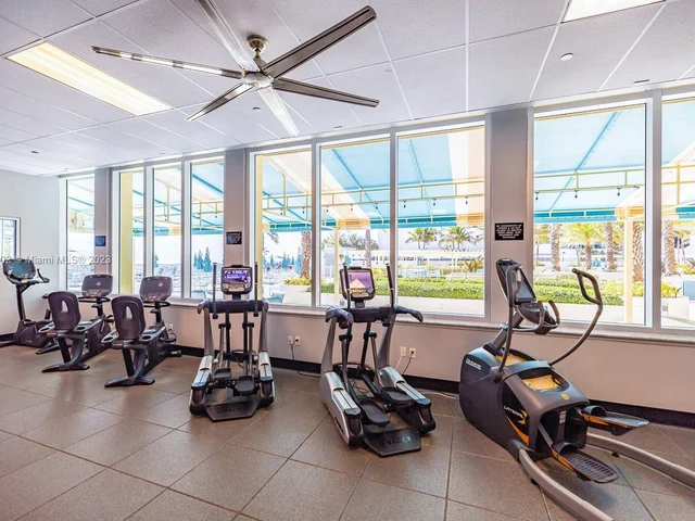 2501 S Ocean Dr, Hollywood FL 33019