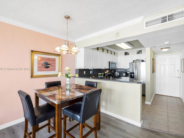 2501 S Ocean Dr, Hollywood FL 33019