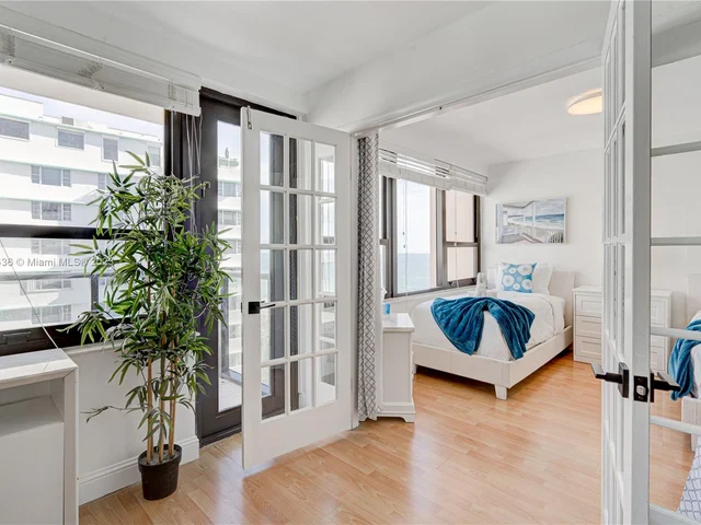 5225 Collins Ave # 1608, Miami Beach FL 33140