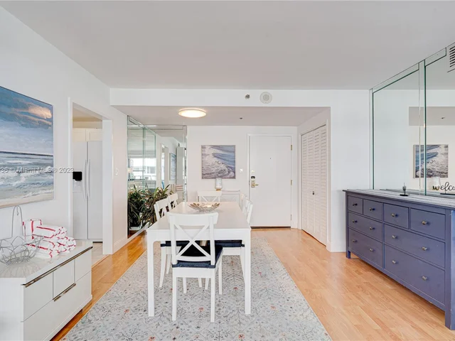 5225 Collins Ave # 1608, Miami Beach FL 33140