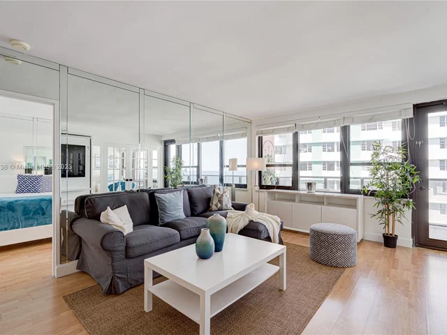 5225 Collins Ave # 1608, Miami Beach FL 33140