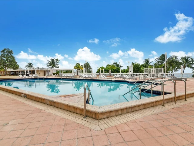 9801 Collins Ave # 3Z, Bal Harbour FL 33154