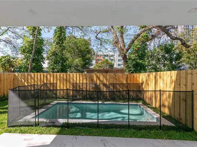 3162 Plaza St., Miami FL 33133