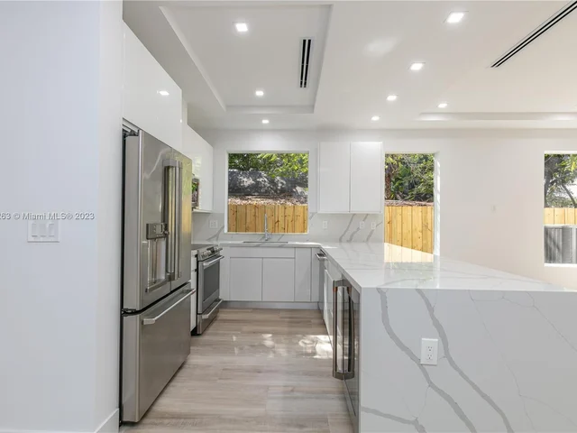 3162 Plaza St., Miami FL 33133