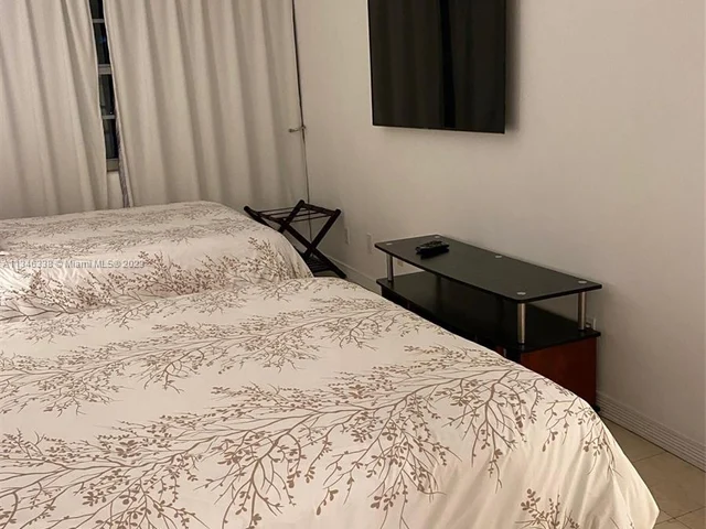 100 Lincoln Rd # 820, Miami Beach FL 33139