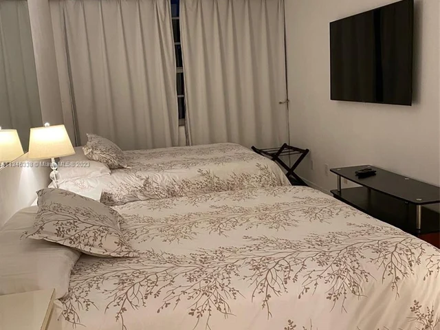 100 Lincoln Rd # 820, Miami Beach FL 33139