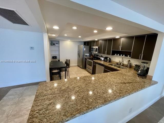 2500 Parkview Dr # 2114, Hallandale Beach FL 33009