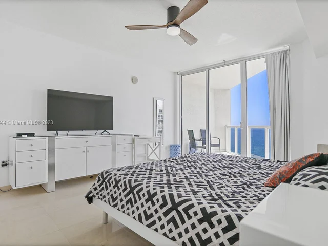16699 Collins Ave # 2709, Sunny Isles Beach FL 33160