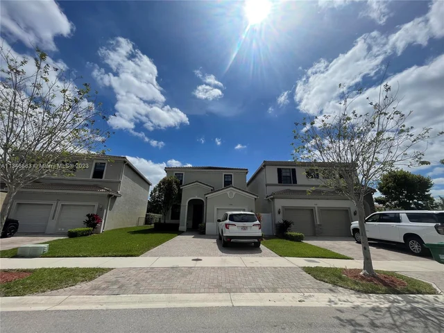 838 NE 191st St, Miami FL 33179