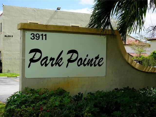 3911 SW 52nd Ave # 3, Pembroke Park FL 33023
