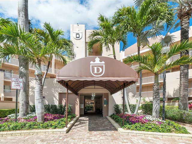 7659 Granville Dr # 306, Tamarac FL 33321