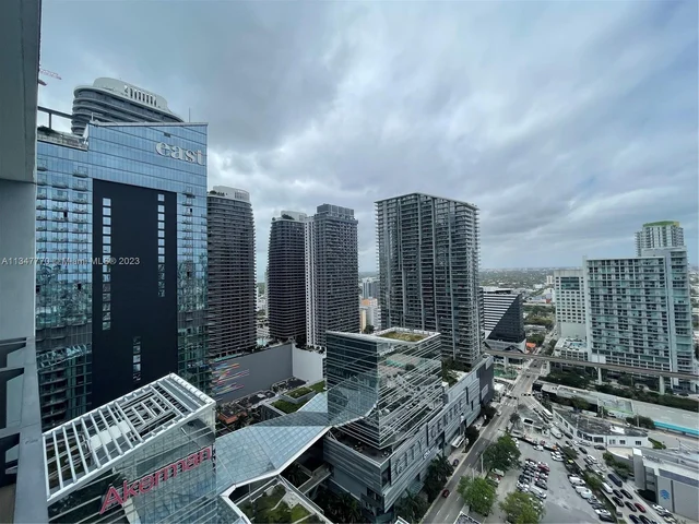 68 SE 6th St # 3806, Miami FL 33131