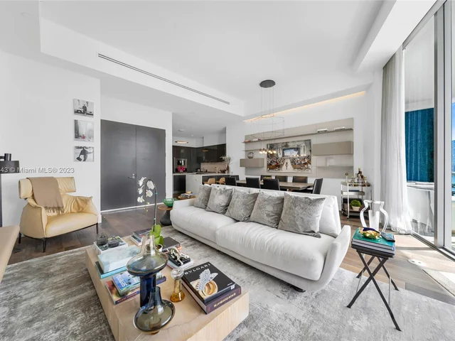 3250 NE 188th St, Aventura FL 33180