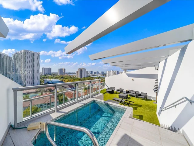 3250 NE 188th St, Aventura FL 33180