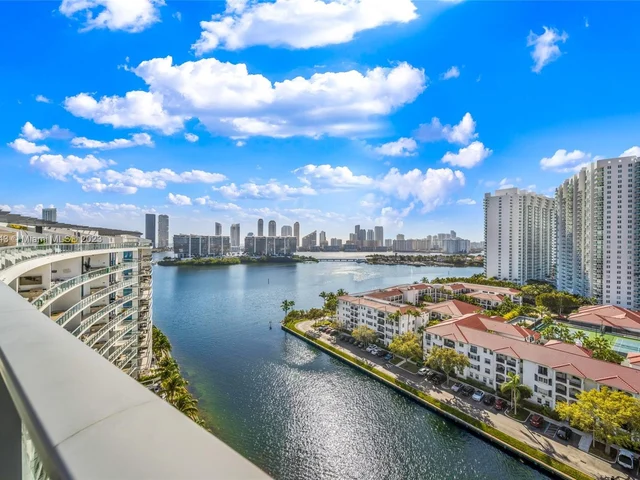 3250 NE 188th St, Aventura FL 33180