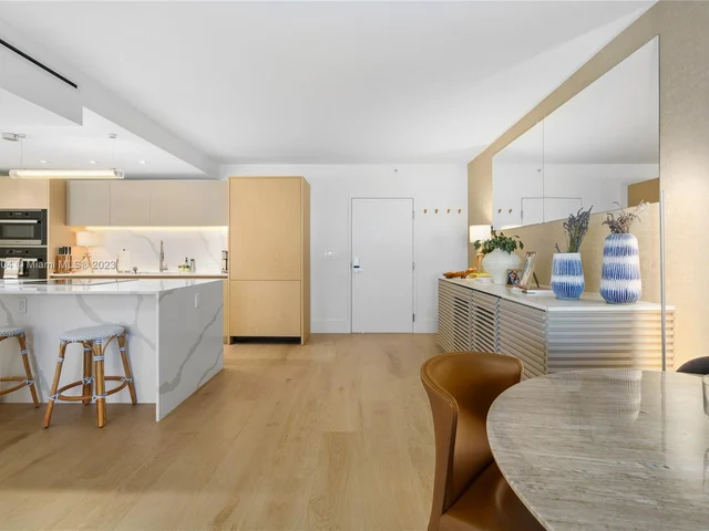 2301 Collins Ave # 407, Miami Beach FL 33139