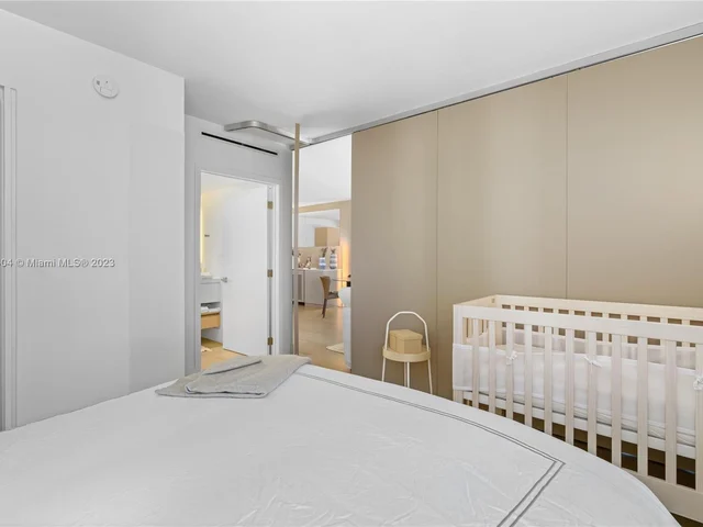 2301 Collins Ave # 407, Miami Beach FL 33139