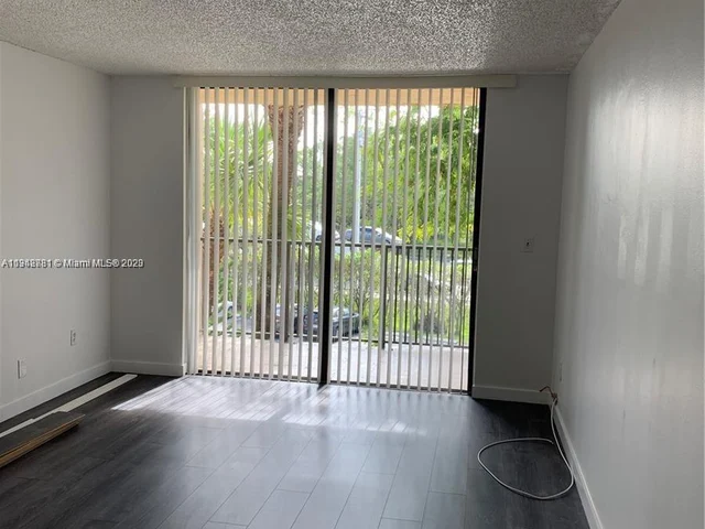 14421 N Kendall Dr # 302M, Miami FL 33186