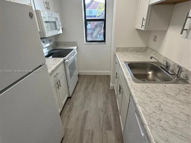 15520 SW 80th St # 204, Miami FL 33193