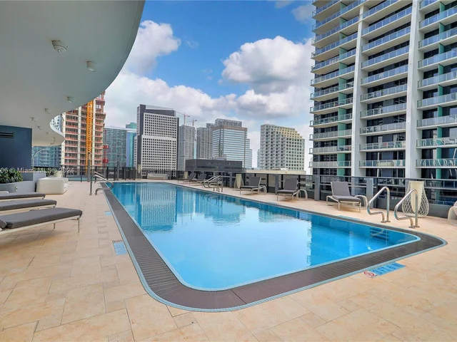 1000 Brickell Plz, Miami FL 33131