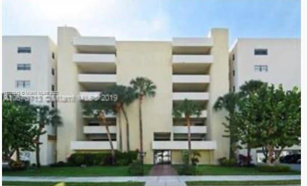 17878 N Bay Rd # 201, Sunny Isles Beach FL 33160