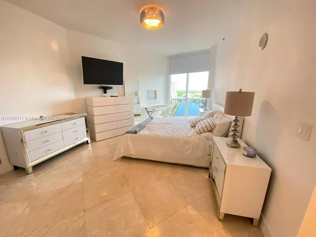 16001 Collins Ave # 1005, Sunny Isles Beach FL 33160