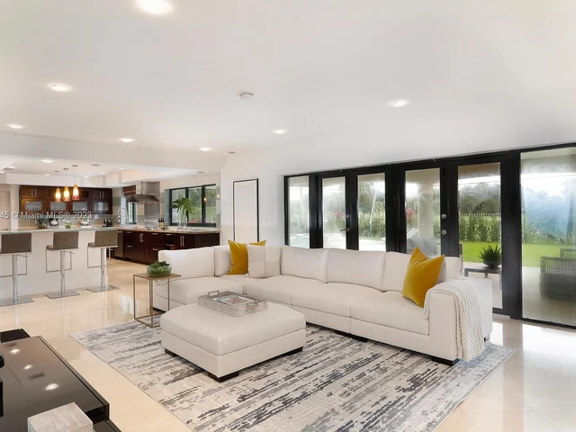 3425 Alhambra Cir, Coral Gables FL 33134