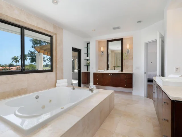 3425 Alhambra Cir, Coral Gables FL 33134