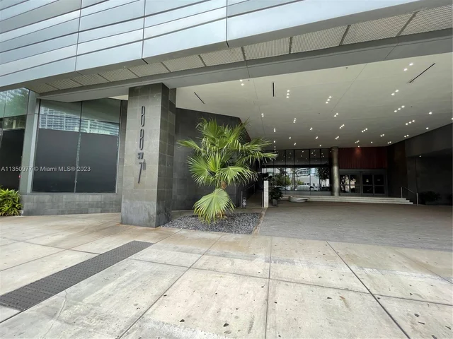 88 SW 7th St # 711, Miami FL 33130