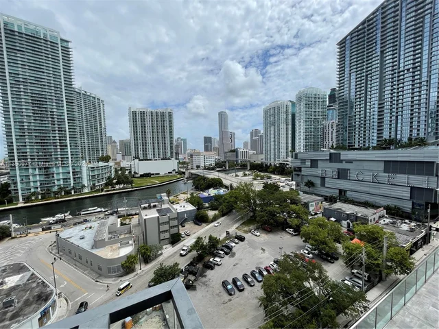 88 SW 7th St # 711, Miami FL 33130