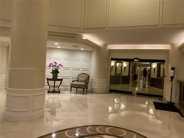 3530 Mystic Pointe Dr, Aventura FL 33180