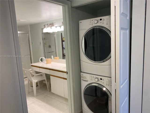 3530 Mystic Pointe Dr, Aventura FL 33180