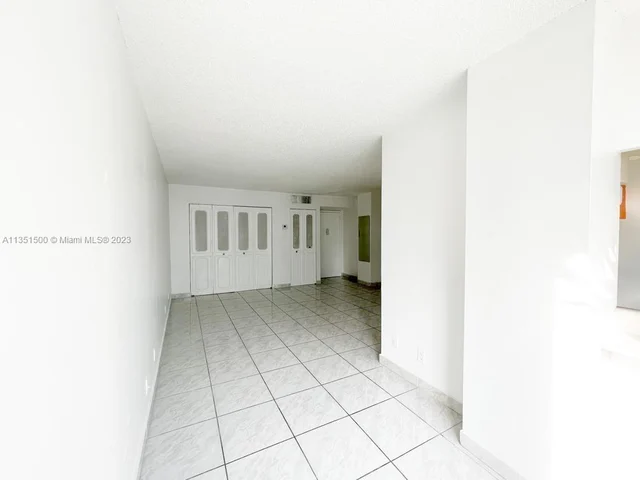 16909 N Bay Rd # 621, Sunny Isles Beach FL 33160