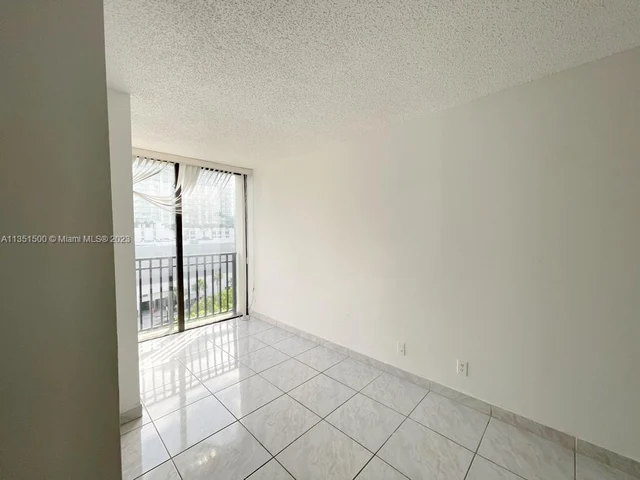 16909 N Bay Rd # 621, Sunny Isles Beach FL 33160