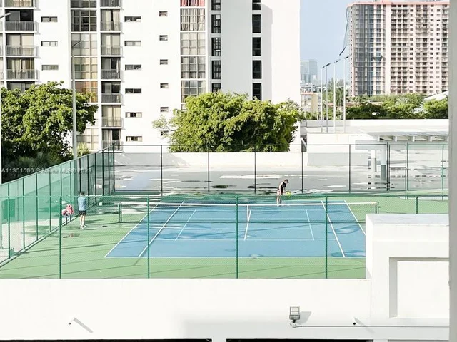 16909 N Bay Rd # 621, Sunny Isles Beach FL 33160