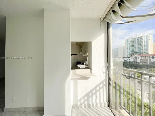 16909 N Bay Rd # 621, Sunny Isles Beach FL 33160